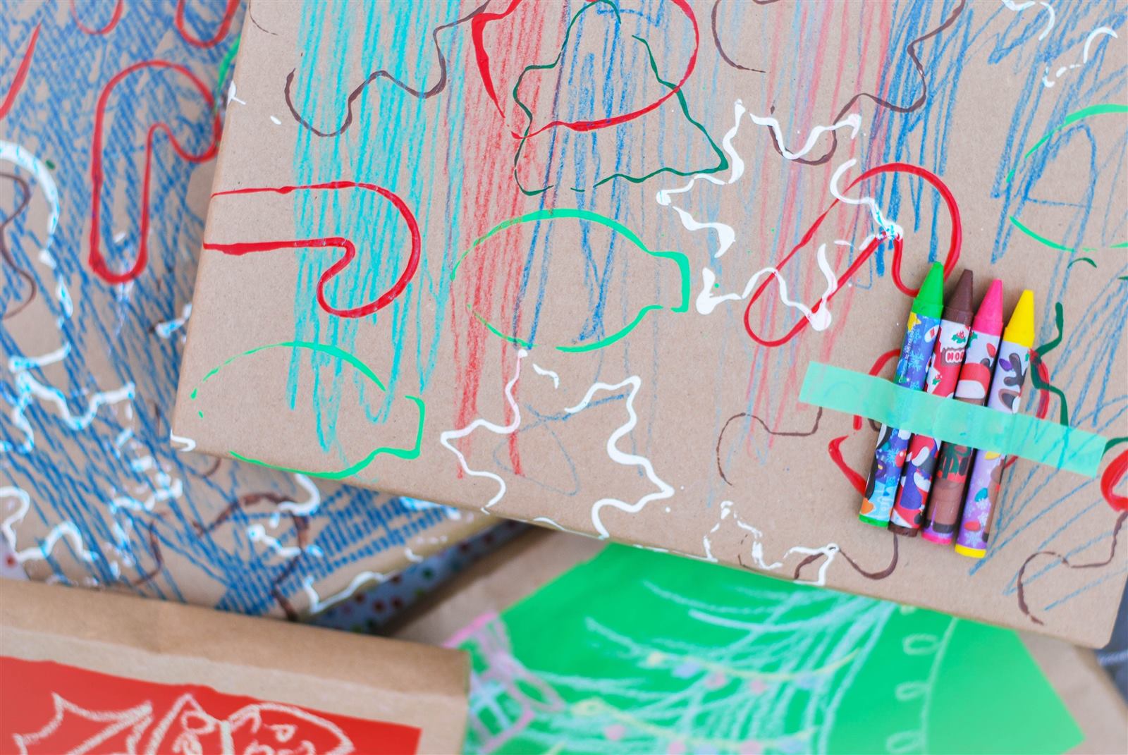 It’s Time for Craftmas: Kid Made Wrapping Paper!
